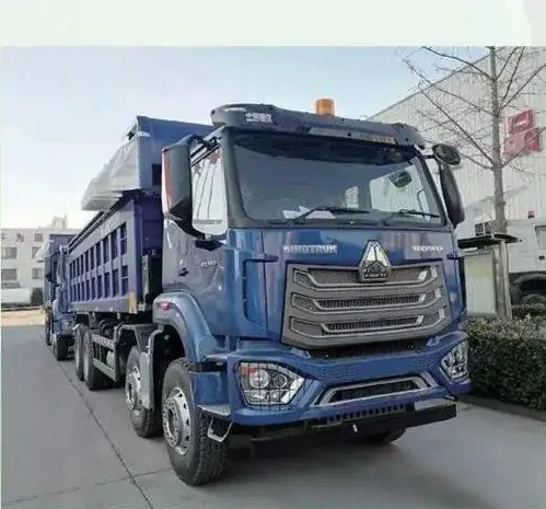 SINOTRUK HOWO NX 8×4 Dump Truck